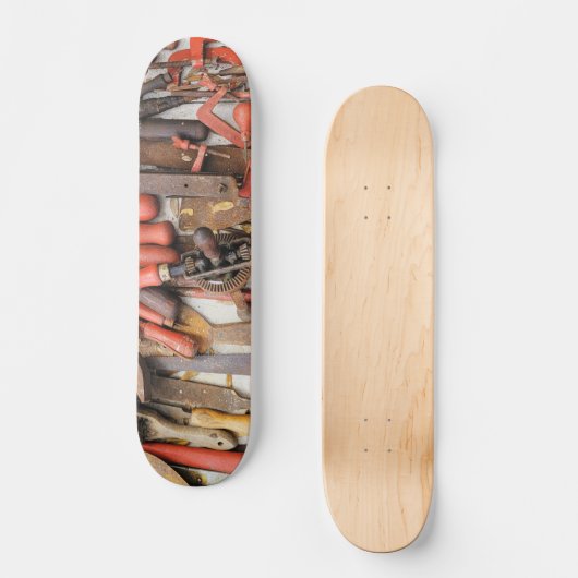 Gereedschap Antiek Rustiek Rood Man Tool Skateboard (Voorkant)