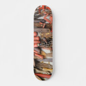 Gereedschap Antiek Rustiek Rood Man Tool Skateboard (Voorkant)