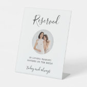 Gereserveerde zitplaatsen in liefdevol geheugentek reclamebord met voetstuk (Voorkant)