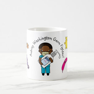 Germ Fighter Schattige Afro-Amerikaanse gepersonal Koffiemok