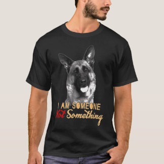 German Shepherd Ik ben iemand anders. T-shirt