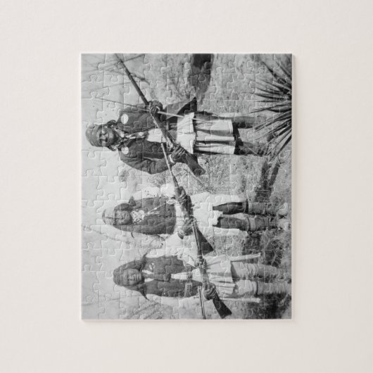 Geronimo en drie van zijn Apache-strijders, 1886 ( Legpuzzel (Verticaal)