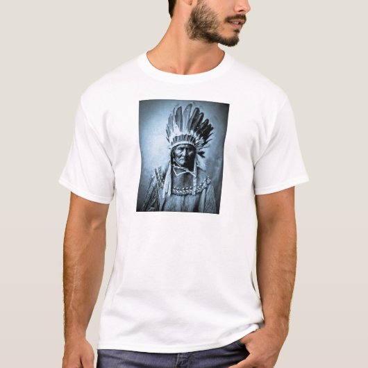 Geronimo in Head Dress Cyaan T-shirt (Voorkant)