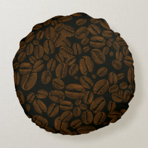 Geroosterde koffiebonen rond kussen