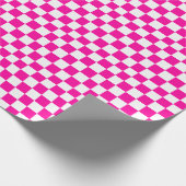 Geruite neon roze en wit cadeaupapier (Hoek)