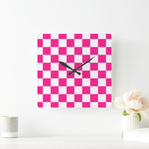 Geruite vierkanten heet roze witte geometrische re vierkante klok