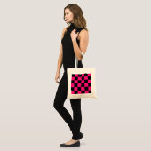 Geruite vierkanten heet roze zwart geometrische re tote bag (Voorkant (model))