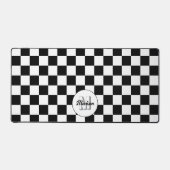 Geruite vierkanten zwart-wit retro monogram bureaumat (Voorkant)