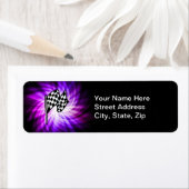 Geruite vlag; paarse etiket (Insitu)