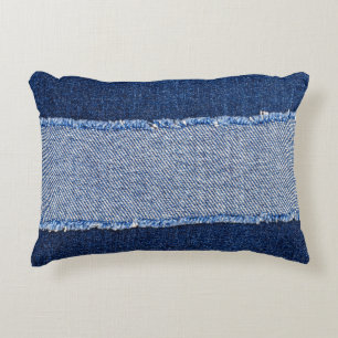 Gescheurd denim: blauwe jeans stof. accent kussen