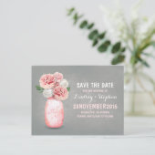 Geschilderde metselaarpot en roze bloemen bewaren aankondigingskaart (Staand voorkant)