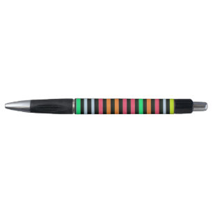 Geschilderde regenboogstrepen zwart pen