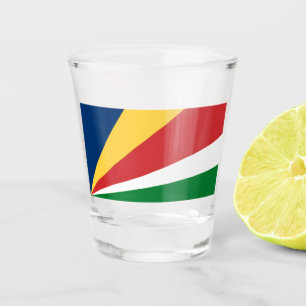 Geschoten glas met Seychellen kleuren