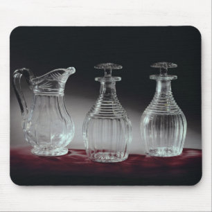 gesneden glazen decanters en jug, c.1840 muismat