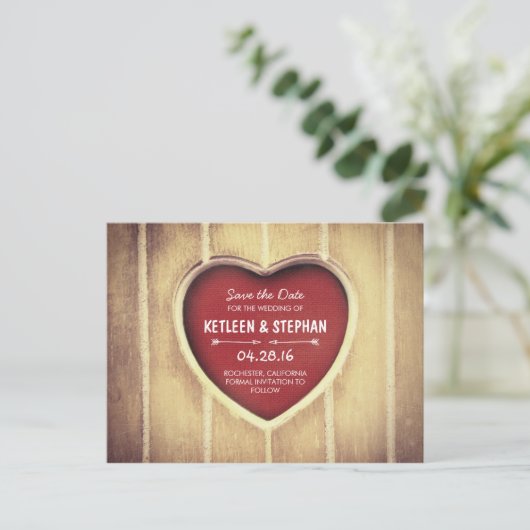 Gesneden hart rustiek land save the date aankondigingskaart (Staand voorkant)