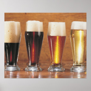 Gesorteerde bier en walvissen poster