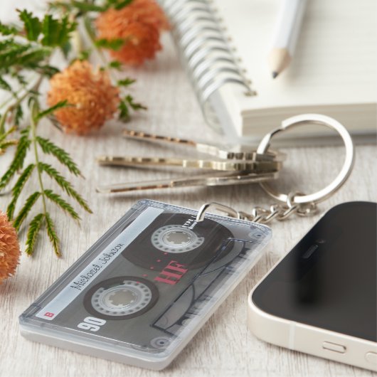 Gespecialiseerde retro-cassettemixtape sleutelhanger (Voorkant Rechts)