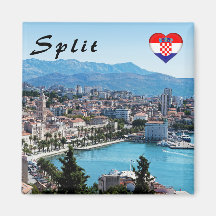 Gespleten stadszeedijk luchtfoto, Dalmatië, Kroati