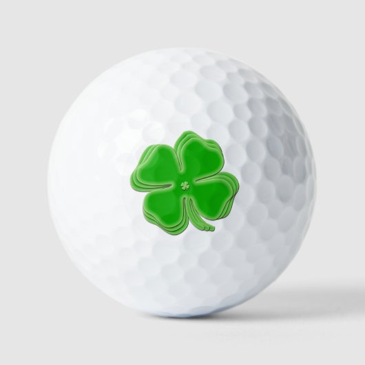 Gestapelde Sint Patrick's Day Shamrocks Golfballen (Voorkant)