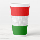 Gestormde vlag van Hongarije Latte Mok (Voorkant)