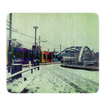 Gestreepte tram, met brug