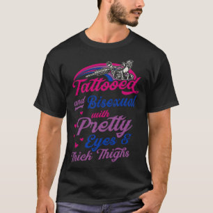 Getatoeëerd en biseksueel met ogen en dikke T T-shirt