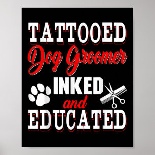 Getatoeëerde hondentrimmer geïnkt en opgeleid kost poster