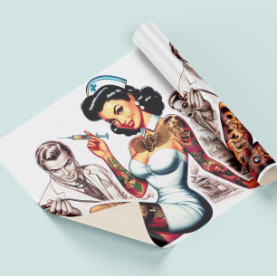 Getatoeëerde verpleegster pin-up cadeaupapier