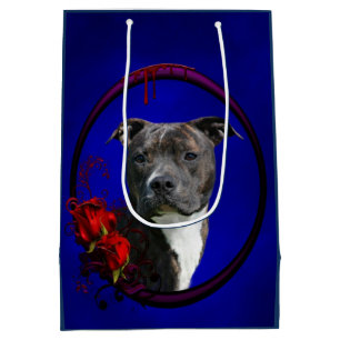 Getijgerde pitbull met rozen medium cadeauzakje