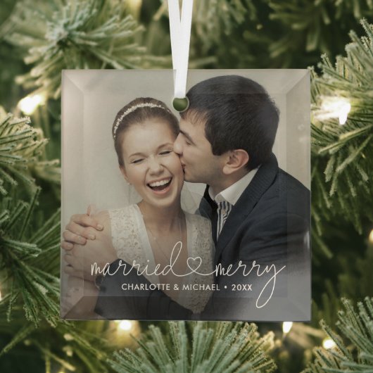 Getrouwd en vrolijk hart script moderne aangepaste glas ornament (Insitu)