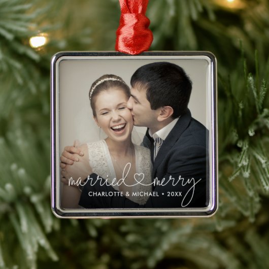 Getrouwd en vrolijk hart script moderne aangepaste metalen ornament (Boom)