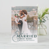 Getrouwd en zo erg vrolijk bruiloft foto Pas getro Feestdagenkaart (Staand voorkant)