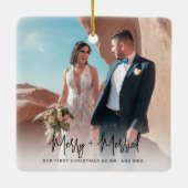 Getrouwd Kerstmis Modern met de hand geletterd 2 f Keramisch Ornament (Achterkant)