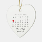 Getrouwd Ornament, huwelijkscadeau, trouwdatum Keramisch Ornament (Links)