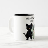 Getrouwde katten 2025 tweekleurige koffiemok (Voorkant links)