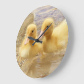 Getty Afbeeldingen | Fuzzy Yellow Ducklings Grote Klok (Hoek)