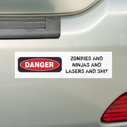 GEVAAR: ZOMBIA EN NINJAS EN LASERS BUMPERSTICKER (Op auto)
