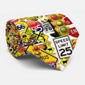 Gevaarlijke bochten. stropdas (Opgerold)