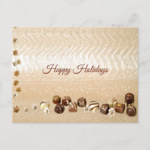 Gevarieerde chocolade met decoratieve bloemen