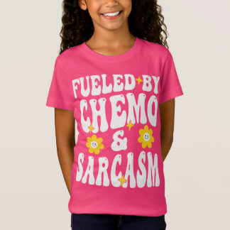 Gevoed door chemo en sarcasme Grappige Chemotherap T-shirt