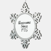 Geweldig sinds 1975 tin sneeuwvlok ornament (Rechts)