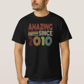 Geweldig sinds 2010 Retro geboren in 2010 Verjaard T-shirt