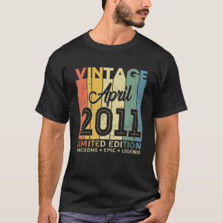 Geweldige epic Legend sinds april 2011 11th Funny T-shirt