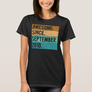 Geweldige sinds september 2010 12e verjaardag 12 Y T-shirt