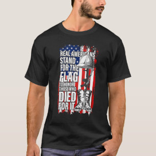Geweldige veteranen echte Amerikanen staan voor de T-shirt