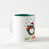 Gewoon chillin koele pinguïn kerst mok ontwerp (Voorkant links)