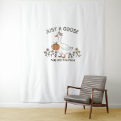 Gewoon een Gans en haar Pumpkin Classic T-shirt Wandkleed (In situ)