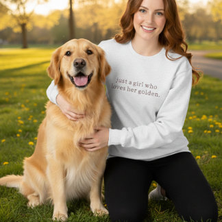 Gewoon een meisje dat haar gouden dames sweatshirt