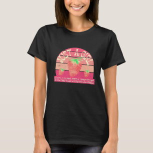 Gewoon Een Meisje Dat Van Aardbeien Houdt Retro T-shirt