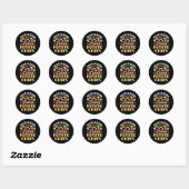 Gewoon een meisje dat van chips houdt ronde sticker (Vel)